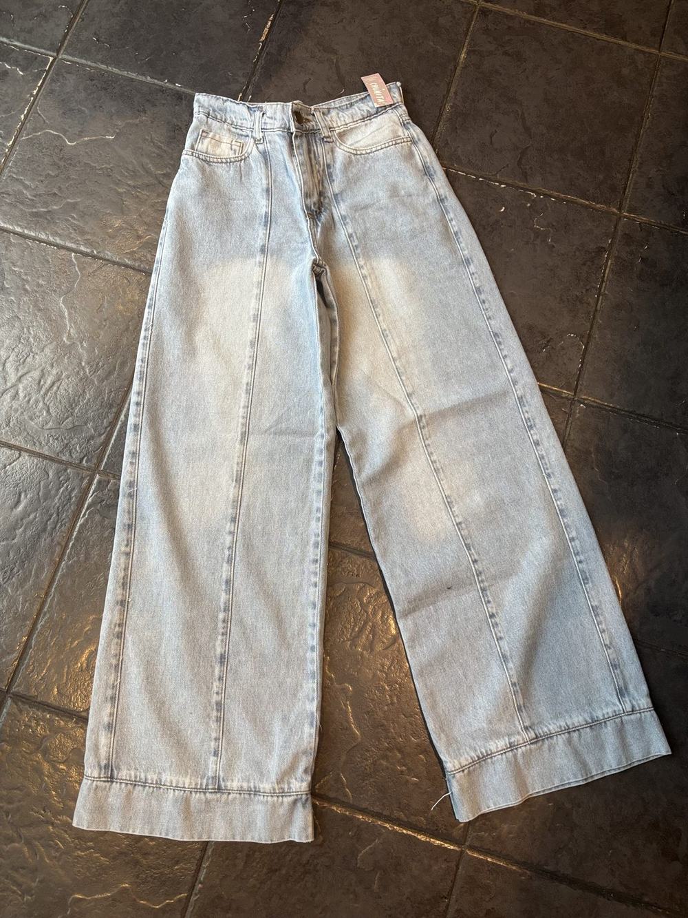 Jean wide leg recorte