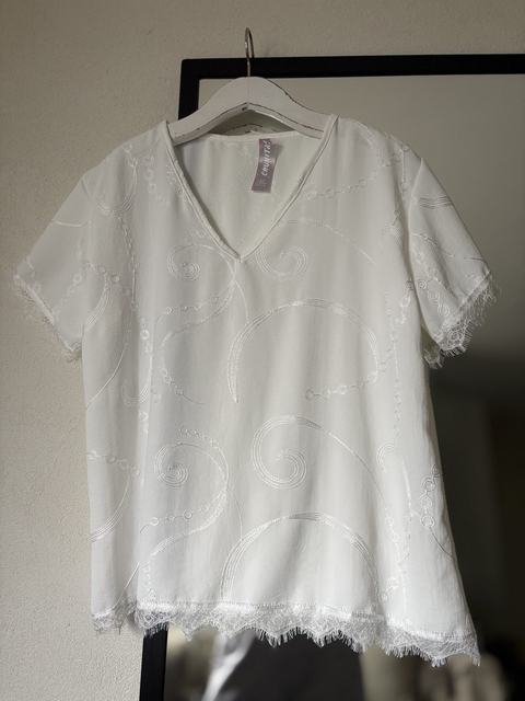 Remera Junin (bordado y encaje)